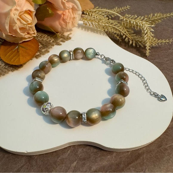 Olive & Earth Tone Beaded Bracelet with Adjustable Chain - Picture 4 of 5